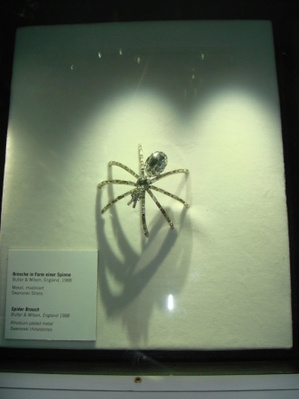 07 Crystal spider
