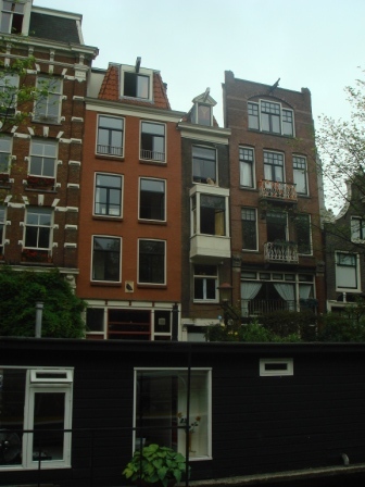 06 The skinniest house in Amsterdam