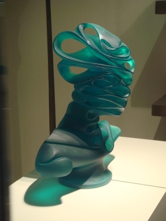 11 Cool glass sculpture