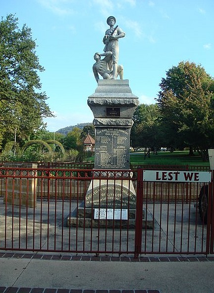 Lithgow war memorial