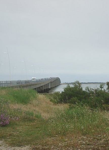 The bridge off the ile